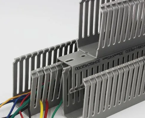 Extrusión de plástico para conductos de cableado y conductos flexibles de cableado